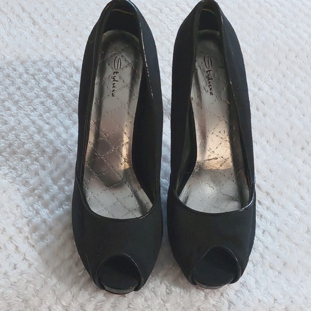 Styluxe black peep-toe heels